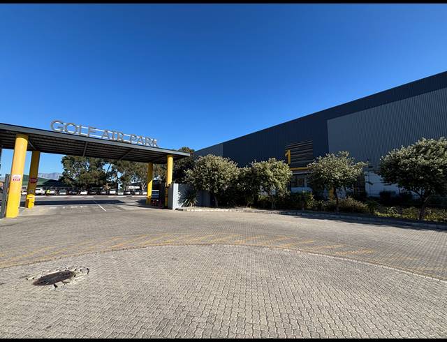 3,213M² WAREHOUSE TO LET IN AIRPORT INDUSTRIA